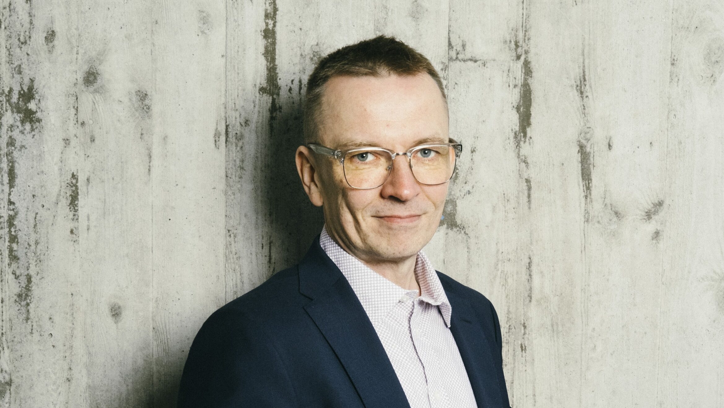 Mahdollisuuksia vai dystopiauhkia: Miten suhtautua tekoälyn käyttöön viranomaistoiminnassa?